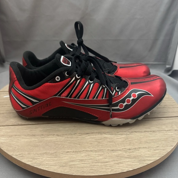 Saucony Spitfire Track and Field Track Spikes Men’s 9.5 Women’s 11 Red Black - Picture 4 of 11